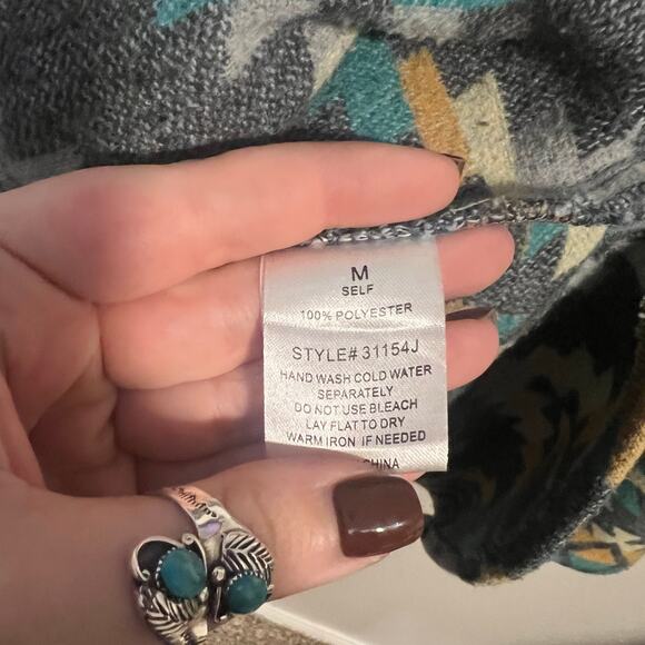 Blue B Boutique Western Turquoise Aztec Button Up Shacket Size M - Picture 5 of 5